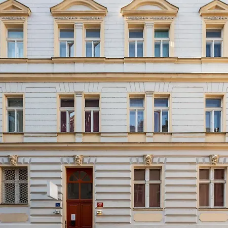 아파트 Attic Zizkov *